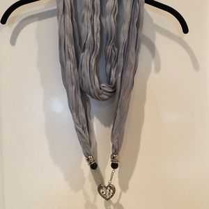 Boho Chic Grey Fashion Scarf with heart clasp NWT